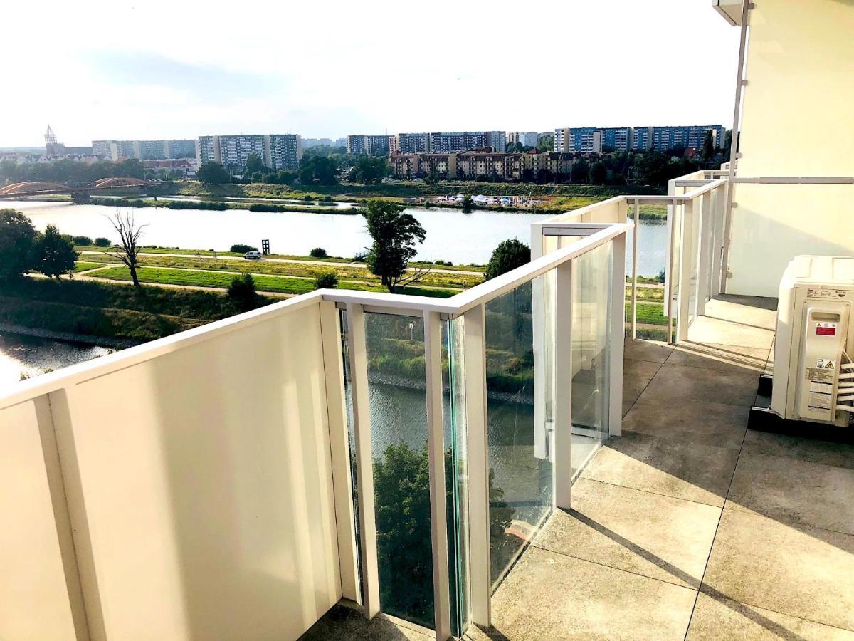 Apartament Z Tarasem I Widokiem Na Odre Wrocław Exterior foto